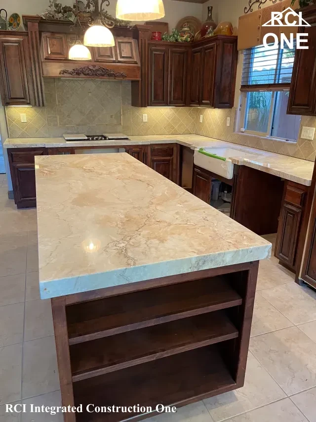 Modern Kitchen with Island Counter